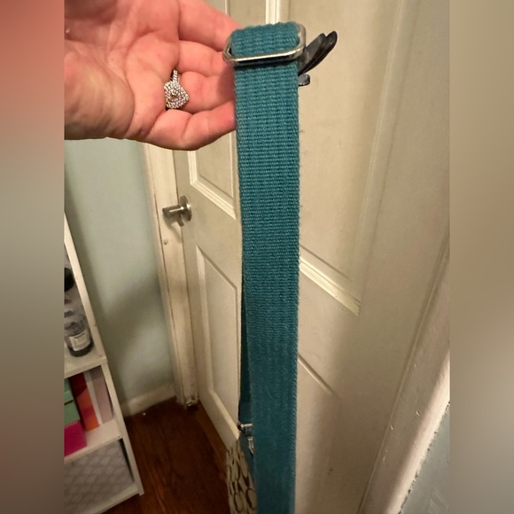 Authentic Coach, Crossbody handbag, their CC logo w/ a teal color! - Picture 9 of 10